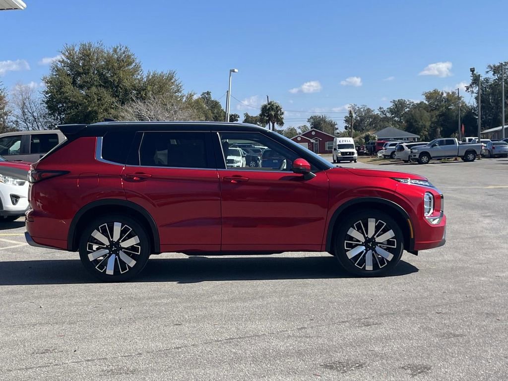 New 2026 Mitsubishi Outlander SEL image 5