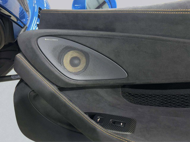 Used 2020 McLaren 600LT Spider image 62