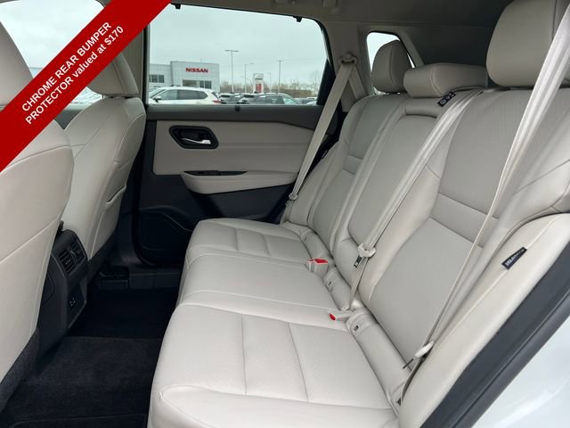 Used 2023 Nissan Rogue SV w/ SV Premium B Package AWD/4WD image 5