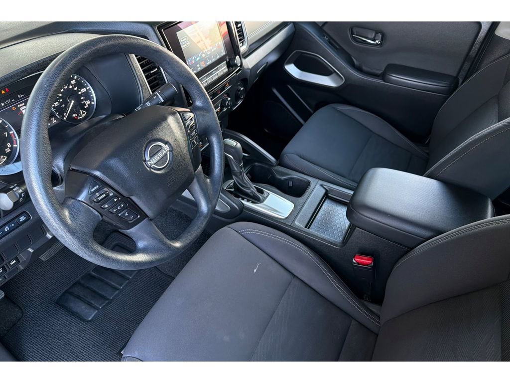 Used 2024 Nissan Frontier SV w/ Technology Package AWD/4WD image 10