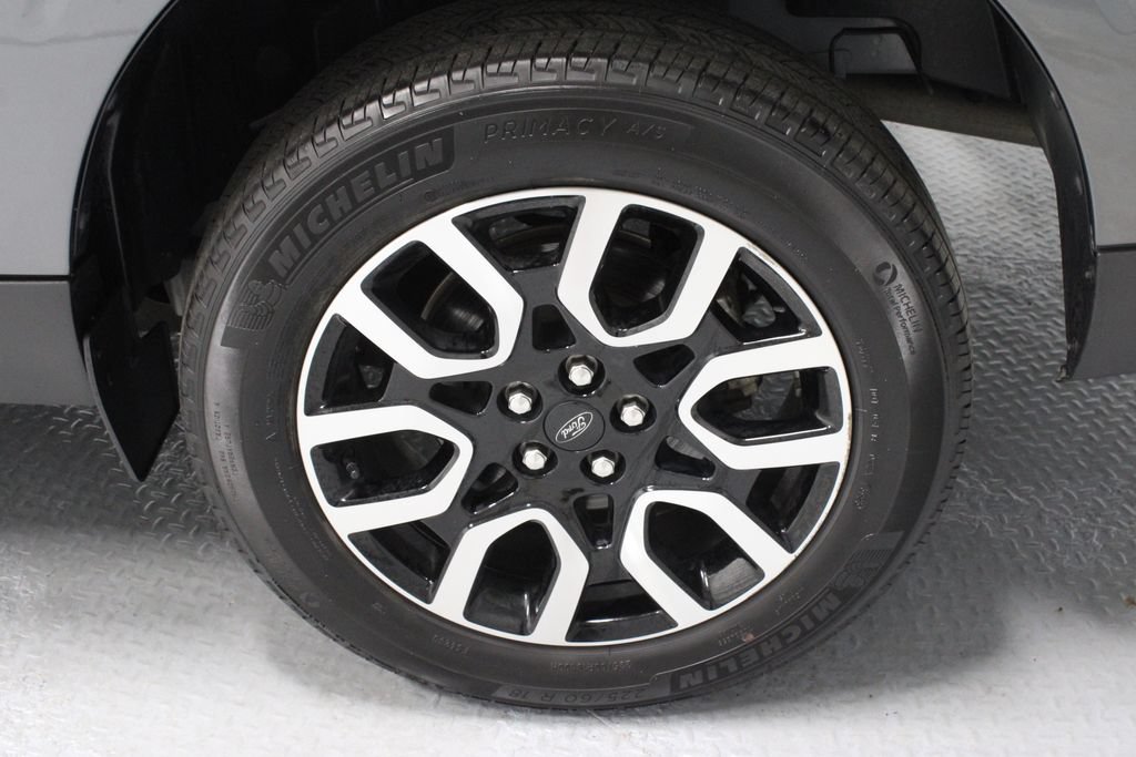 Certified 2023 Ford Maverick Lariat FWD image 18