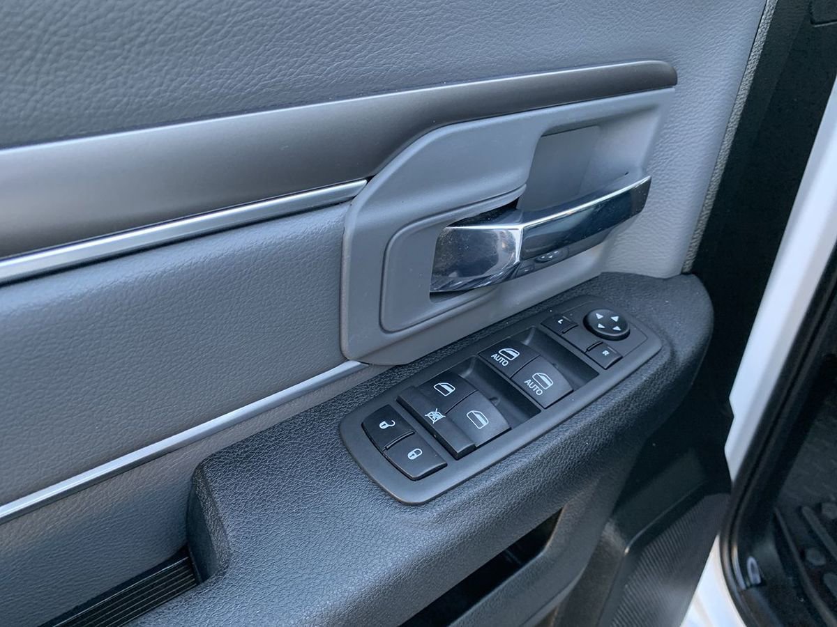 Used 2022 RAM 1500 Classic SLT image 15