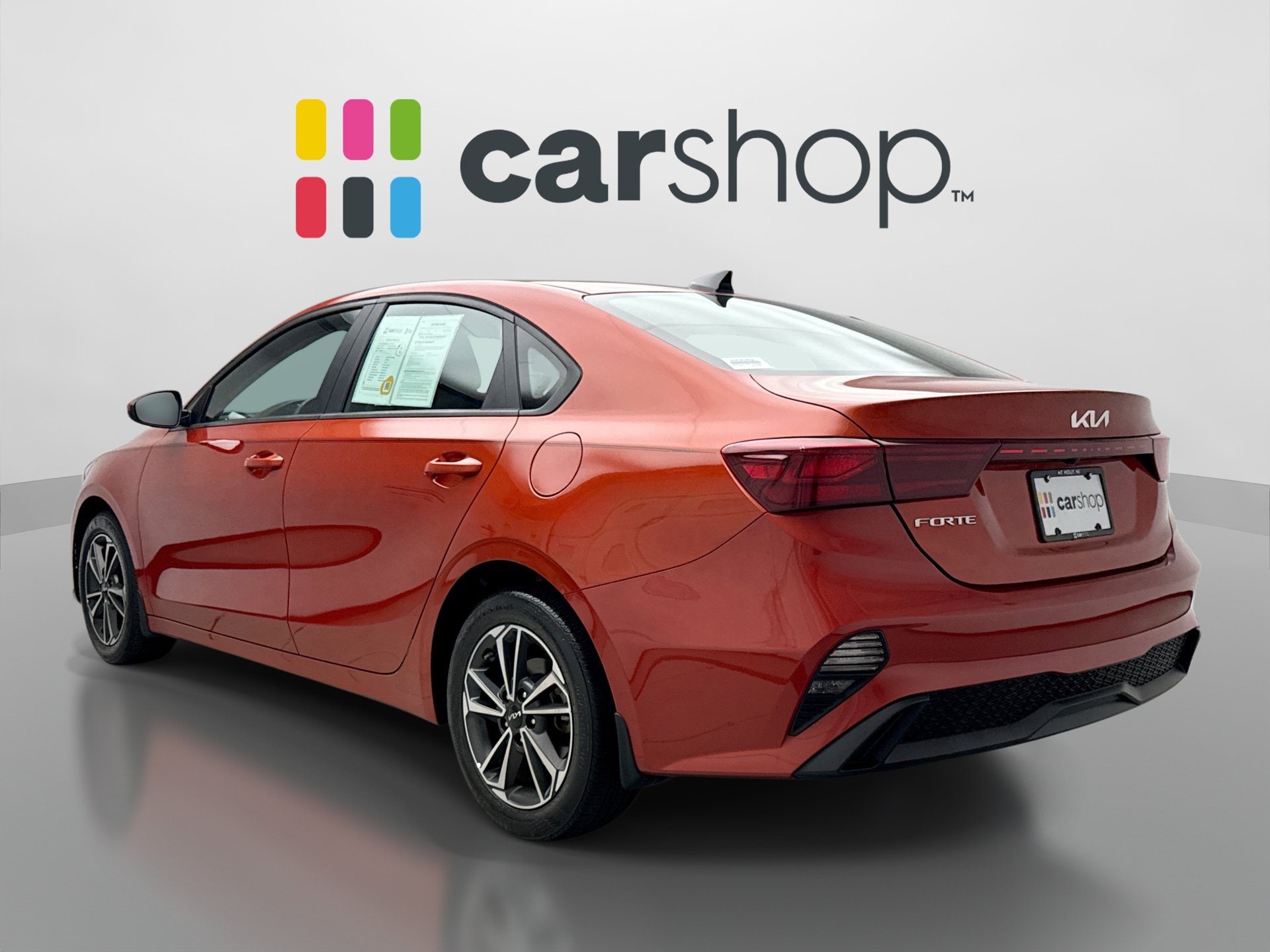 Used 2024 Kia Forte LXS FWD image 3