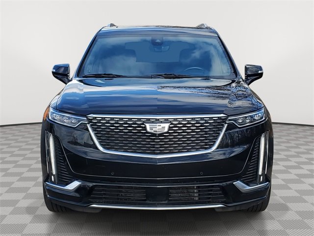Used 2022 Cadillac XT6 Premium Luxury w/ Technology Package image 2