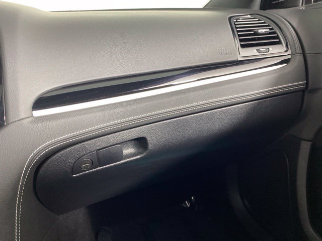 Used 2023 Chrysler 300 C RWD image 38