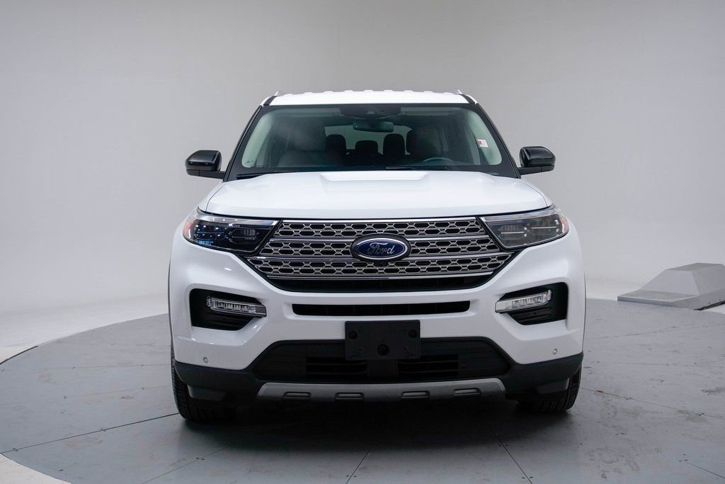 Used 2023 Ford Explorer Limited AWD/4WD image 5