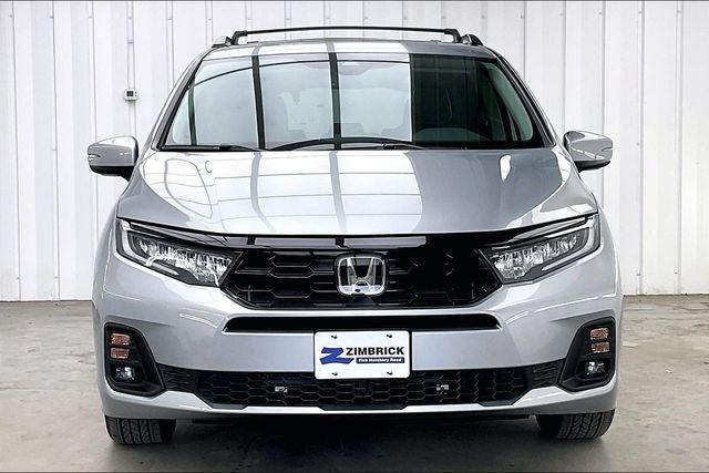 Certified 2026 Honda Odyssey Touring image 3
