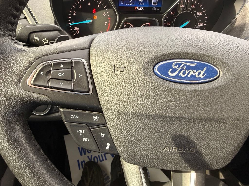 Used 2017 Ford Escape Titanium w/ Equipment Group 301A AWD/4WD image 18