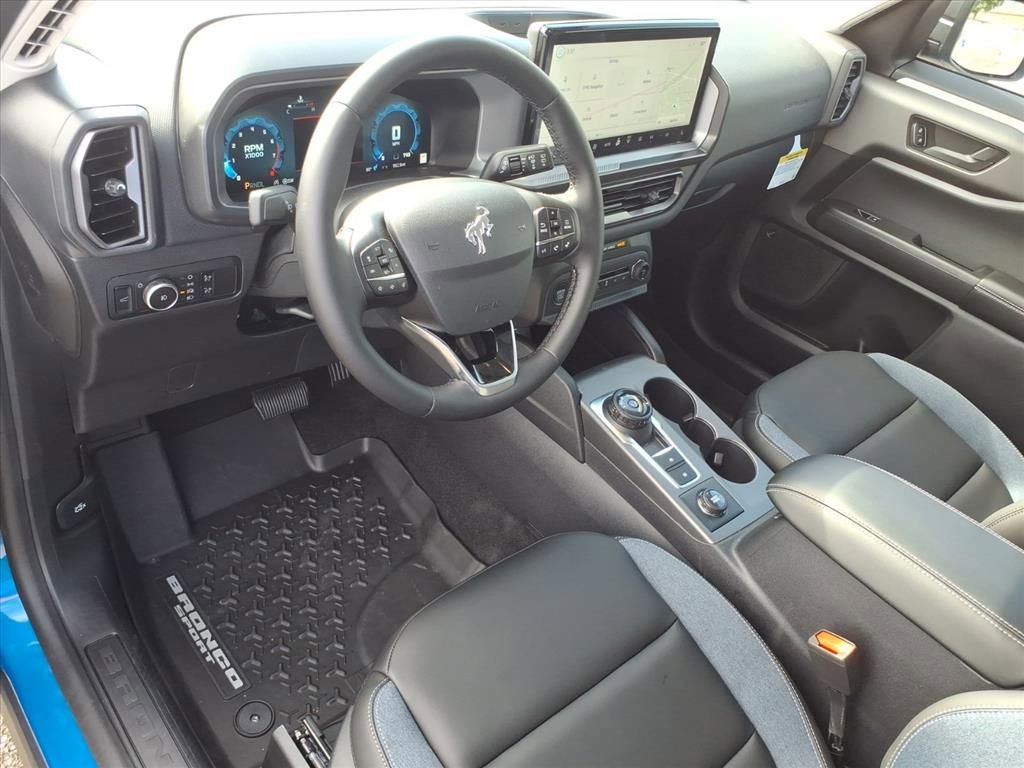 New 2025 Ford Bronco Sport Outer Banks w/ Outer Banks Tech Package+ AWD/4WD image 4