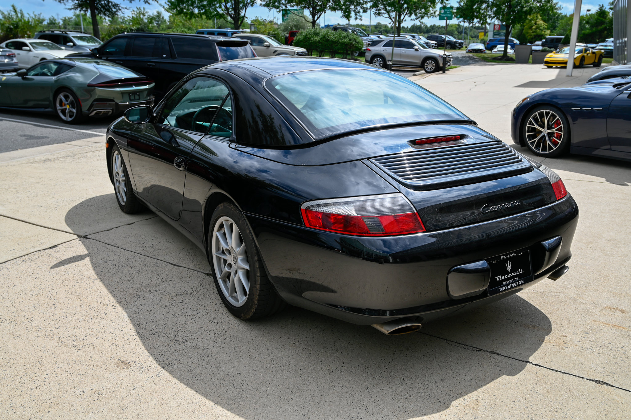 Used 2004 Porsche 911 Carrera RWD image 7