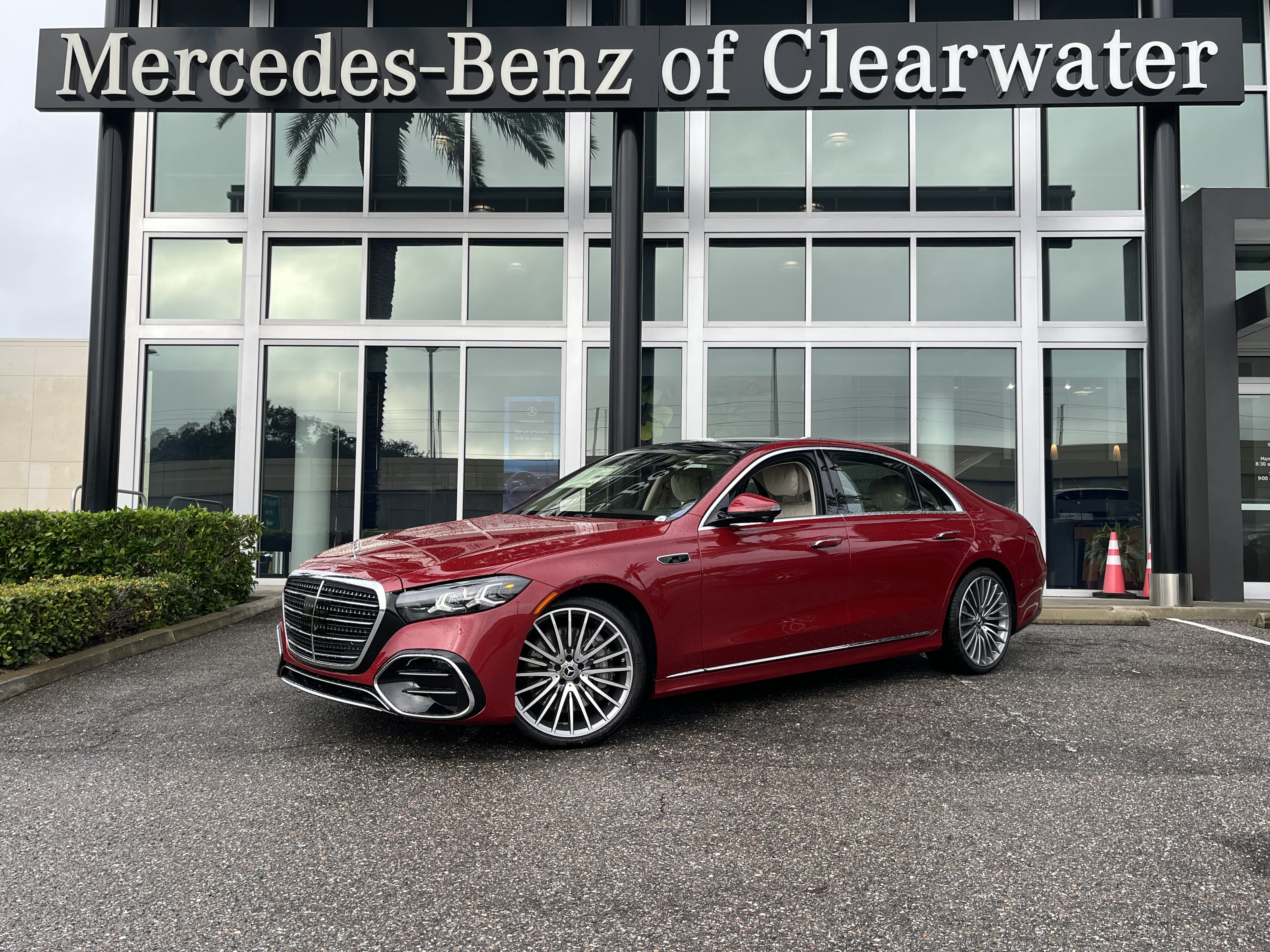 New 2027 Mercedes-Benz S 580 4MATIC Sedan image 1