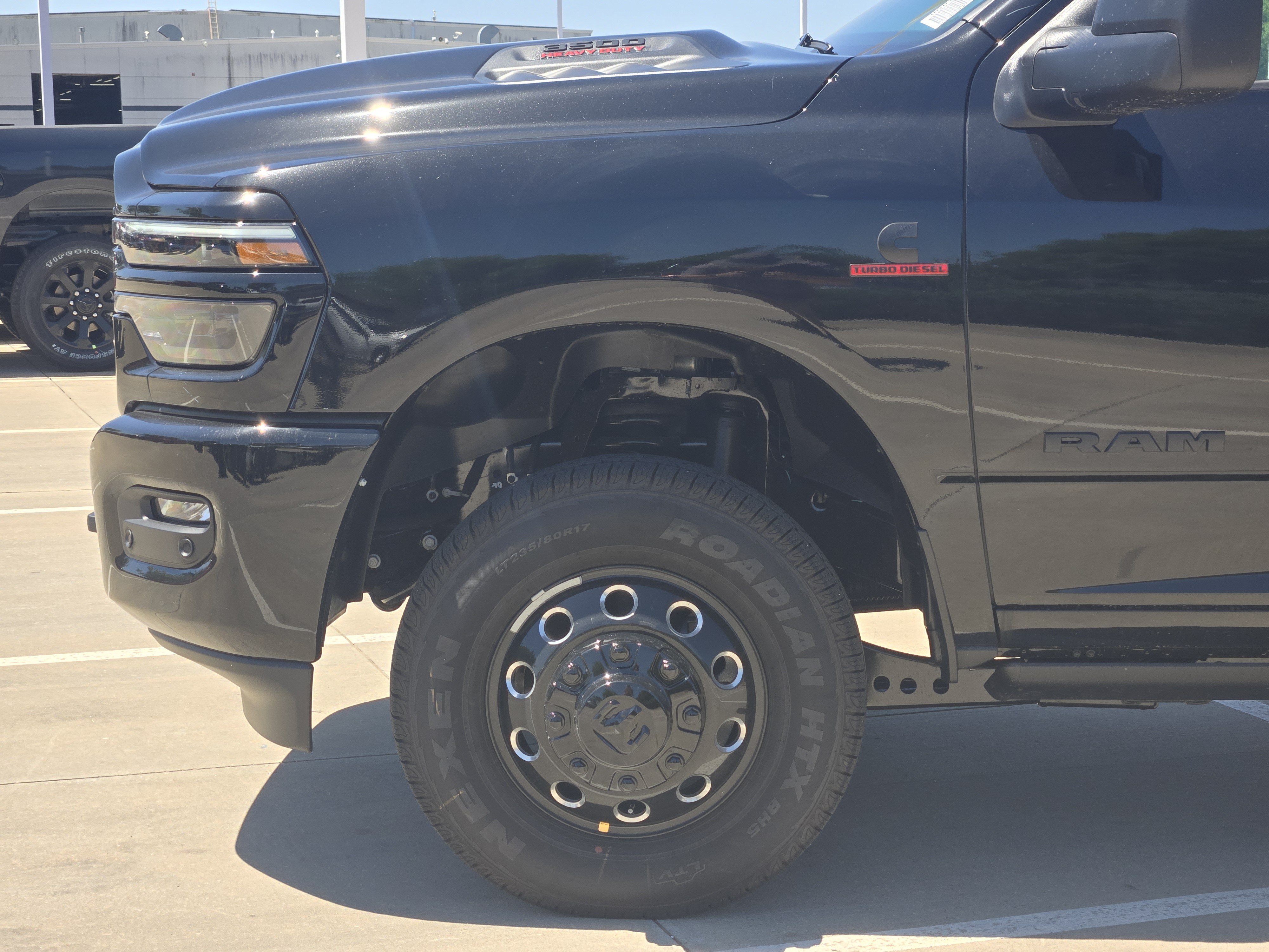 New 2026 RAM 3500 Laramie AWD/4WD image 5