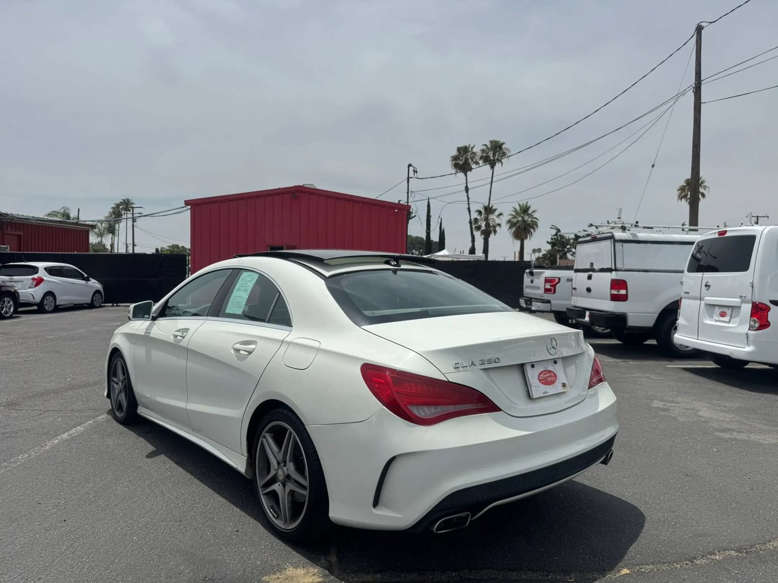 Used 2014 Mercedes-Benz CLA 250 image 4