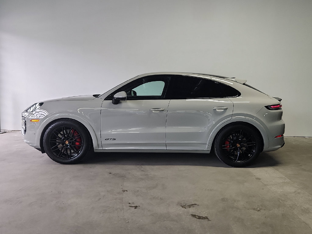 New 2026 Porsche Cayenne GTS AWD/4WD image 2