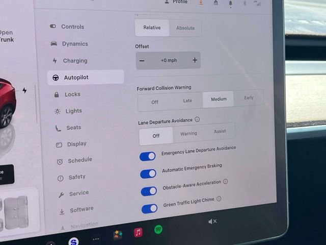 Used 2023 Tesla Model Y Long Range image 41
