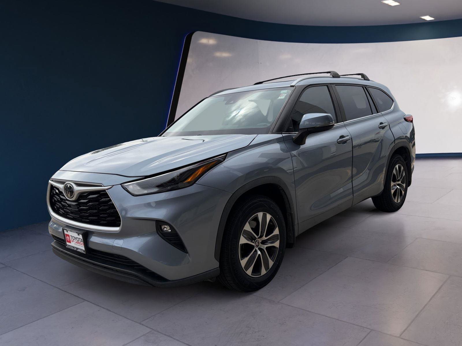 Used 2023 Toyota Highlander XLE