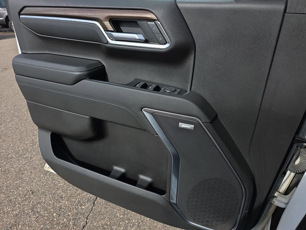 Certified 2022 Chevrolet Silverado 1500 RST w/ Convenience Package II AWD/4WD image 26