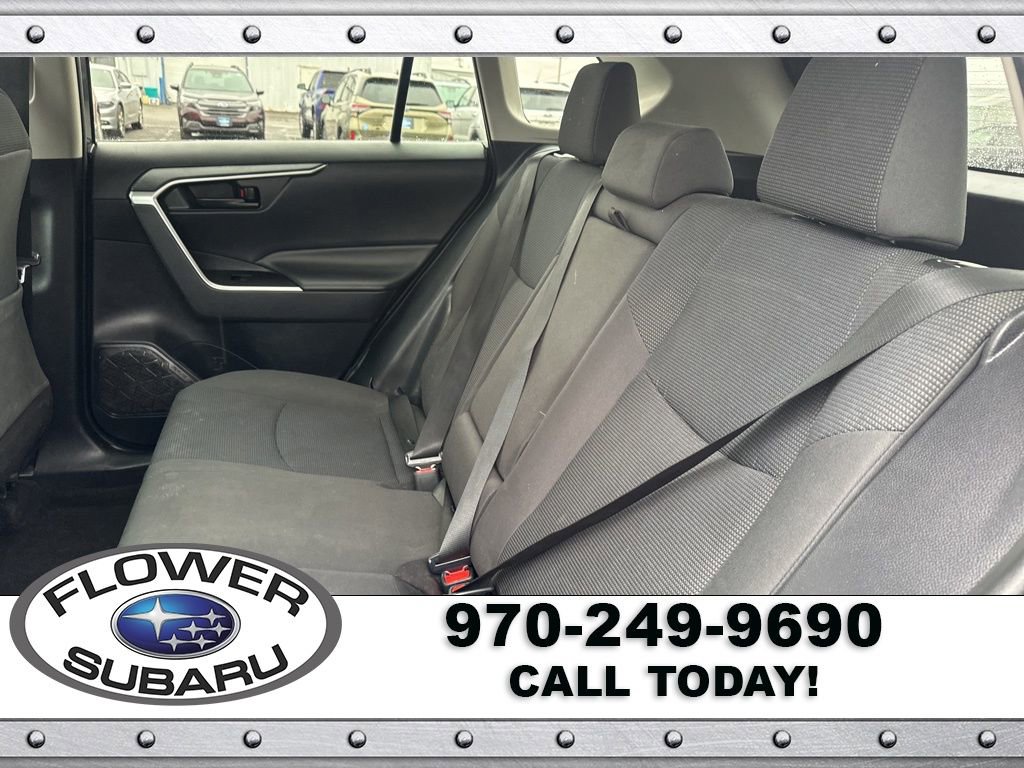 Used 2019 Toyota RAV4 LE image 18