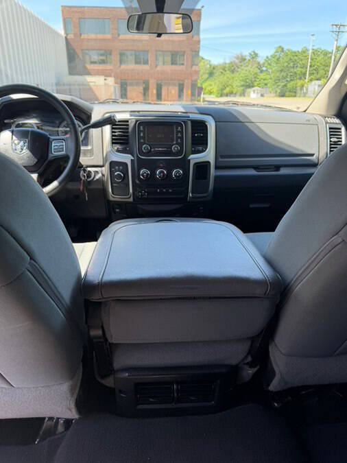 Used 2017 RAM 2500 SLT AWD/4WD image 26