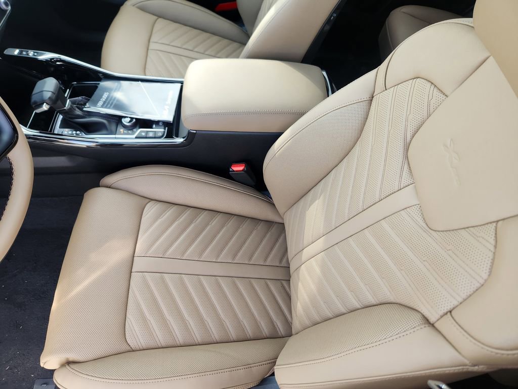 New 2026 Kia Sorento SX Prestige w/ Olive Brown Leather Package image 8