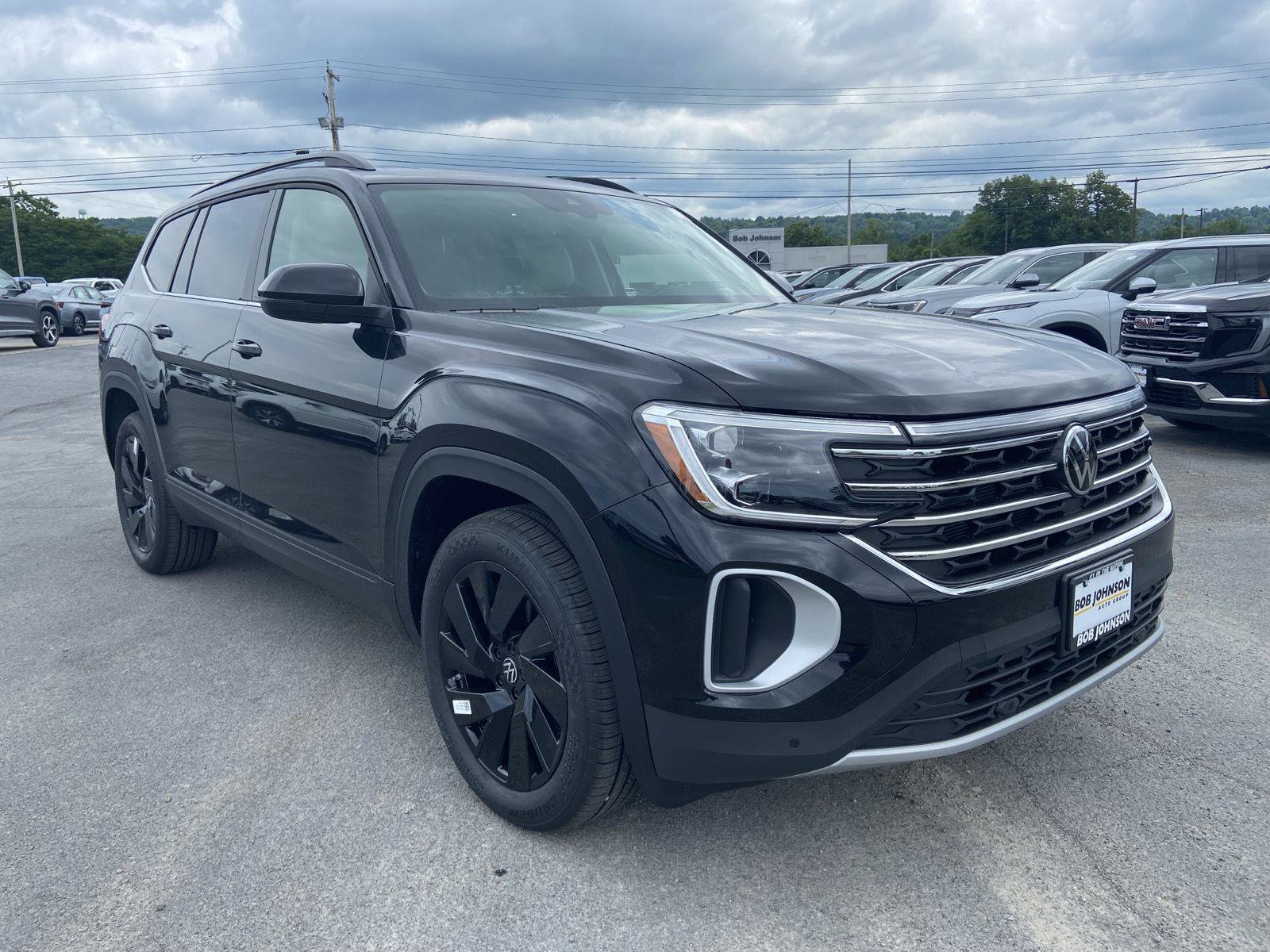 New 2026 Volkswagen Atlas SE