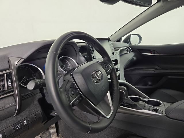 Used 2023 Toyota Camry XLE image 14