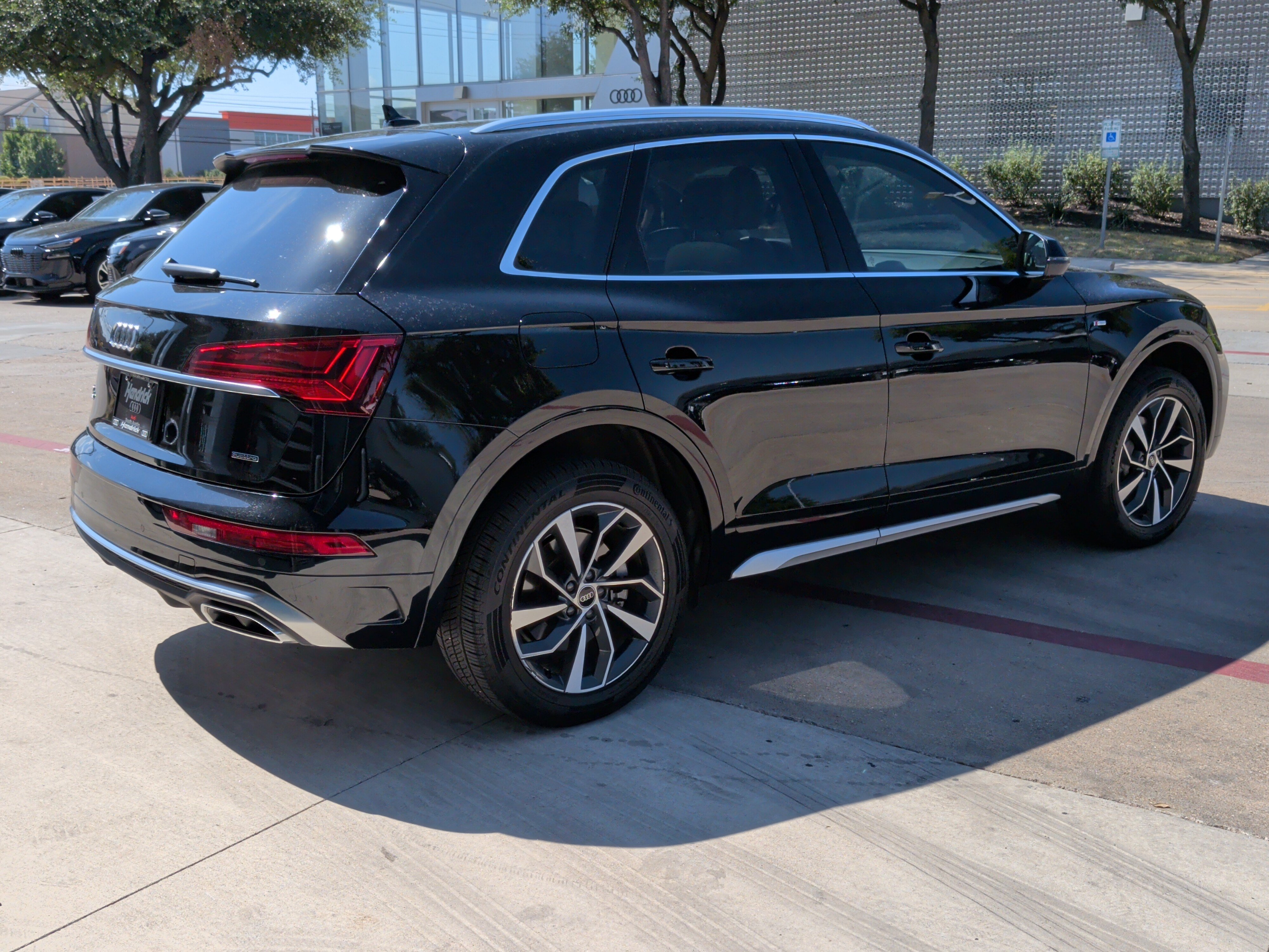 Certified 2024 Audi Q5 2.0T Premium Plus w/ Premium Plus Package AWD/4WD image 10