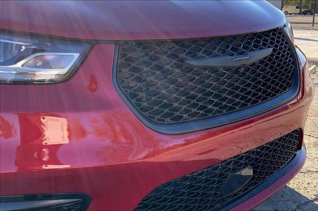New 2026 Chrysler Pacifica Select w/ S Appearance Package FWD image 57