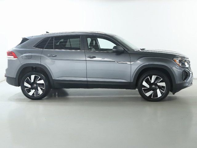 Used 2024 Volkswagen Atlas Cross Sport SE AWD/4WD image 11