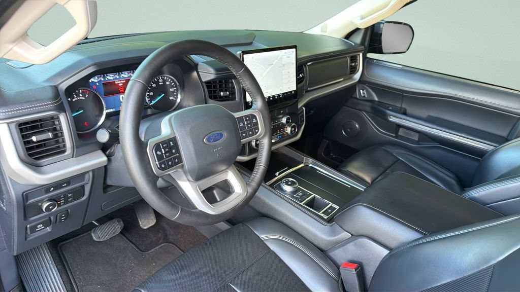 Used 2022 Ford Expedition XLT RWD image 31