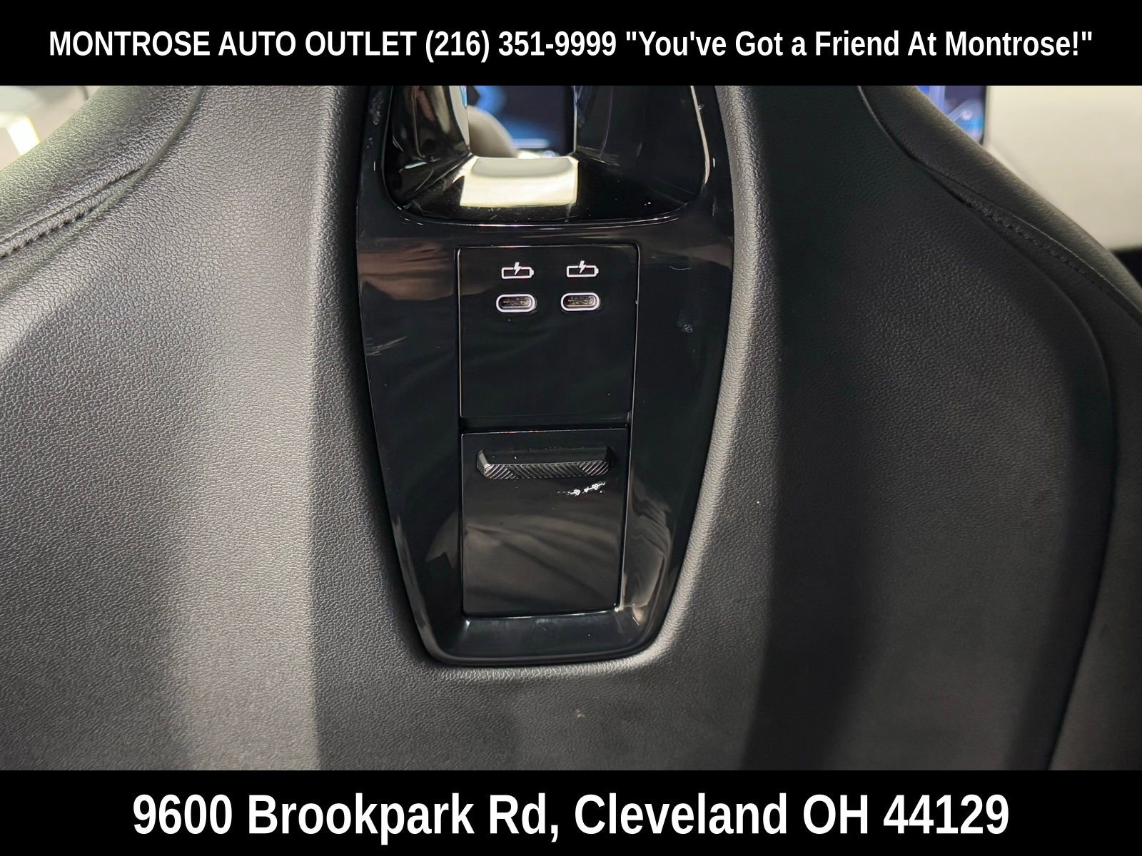 Used 2022 BMW iX xDrive50 w/ Convenience Package image 36