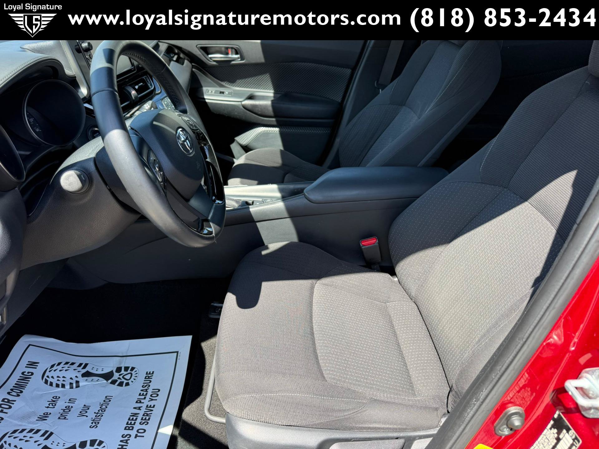 Used 2018 Toyota C-HR XLE FWD image 15