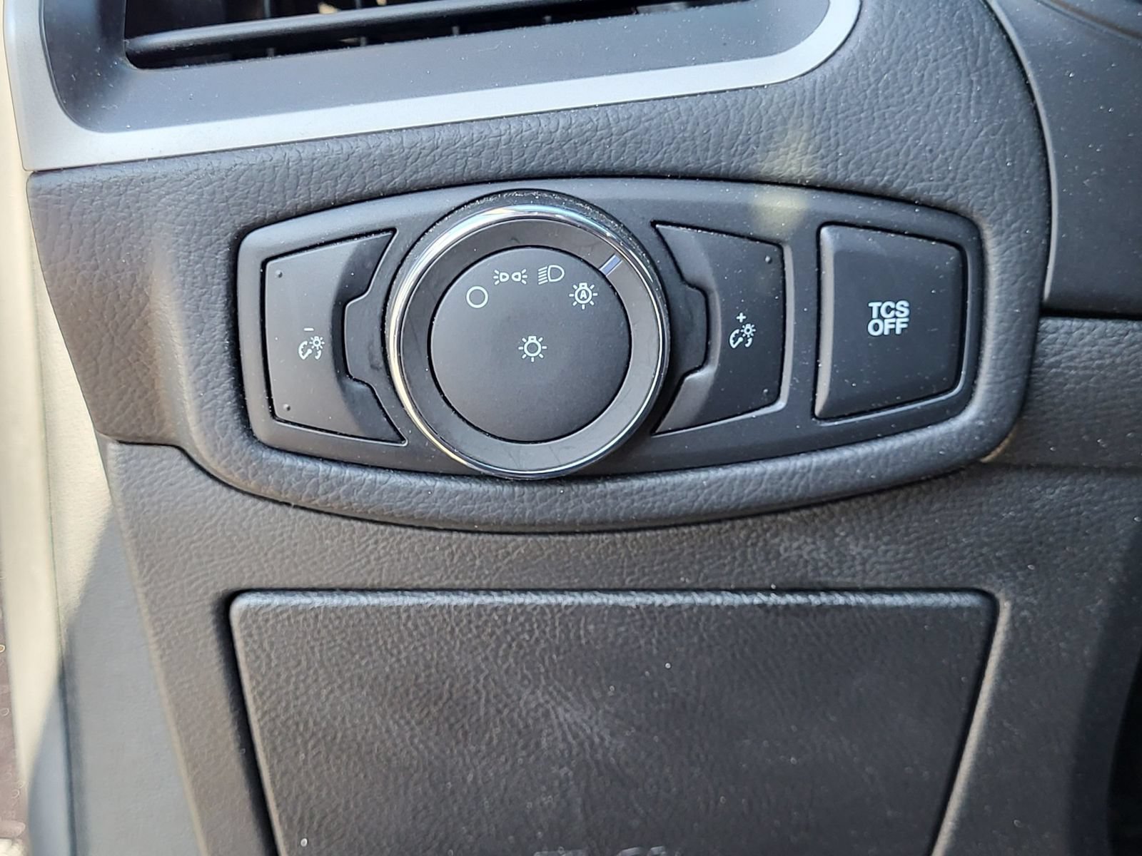 Used 2022 Ford Edge SEL AWD/4WD image 15