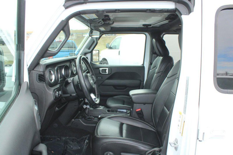 Used 2020 Jeep Gladiator Overland w/ LED Lighting Group image 9