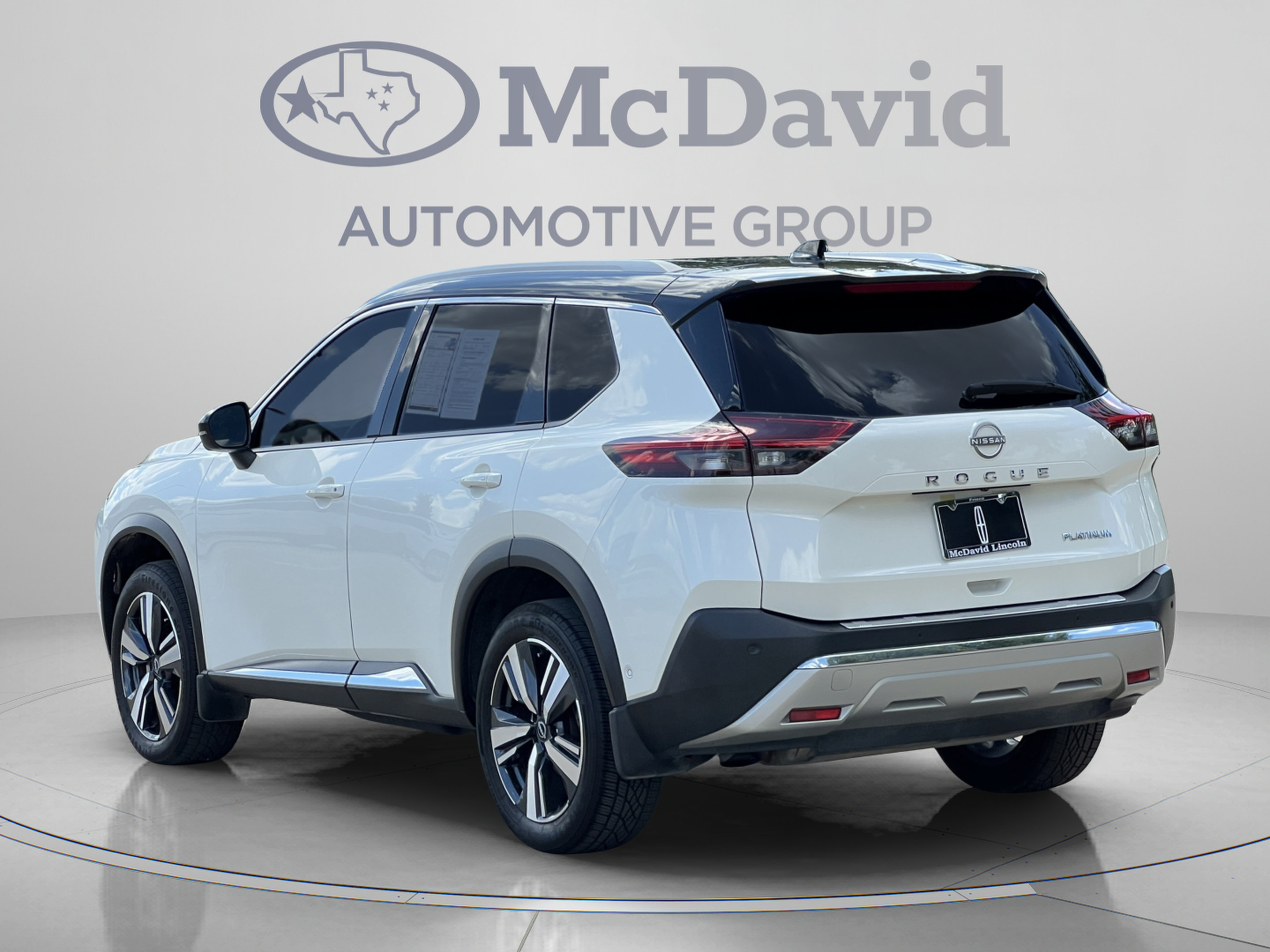 Used 2023 Nissan Rogue Platinum FWD image 5