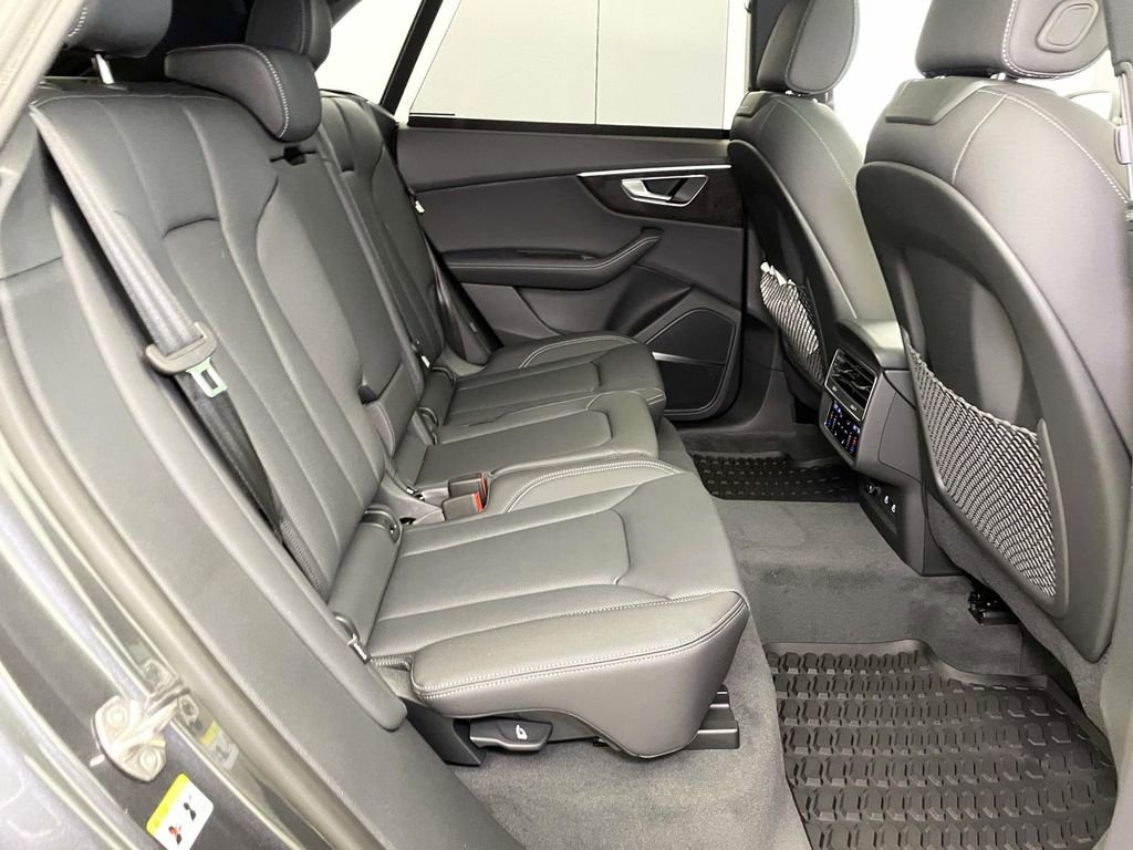 New 2026 Audi Q8 Premium Plus image 22