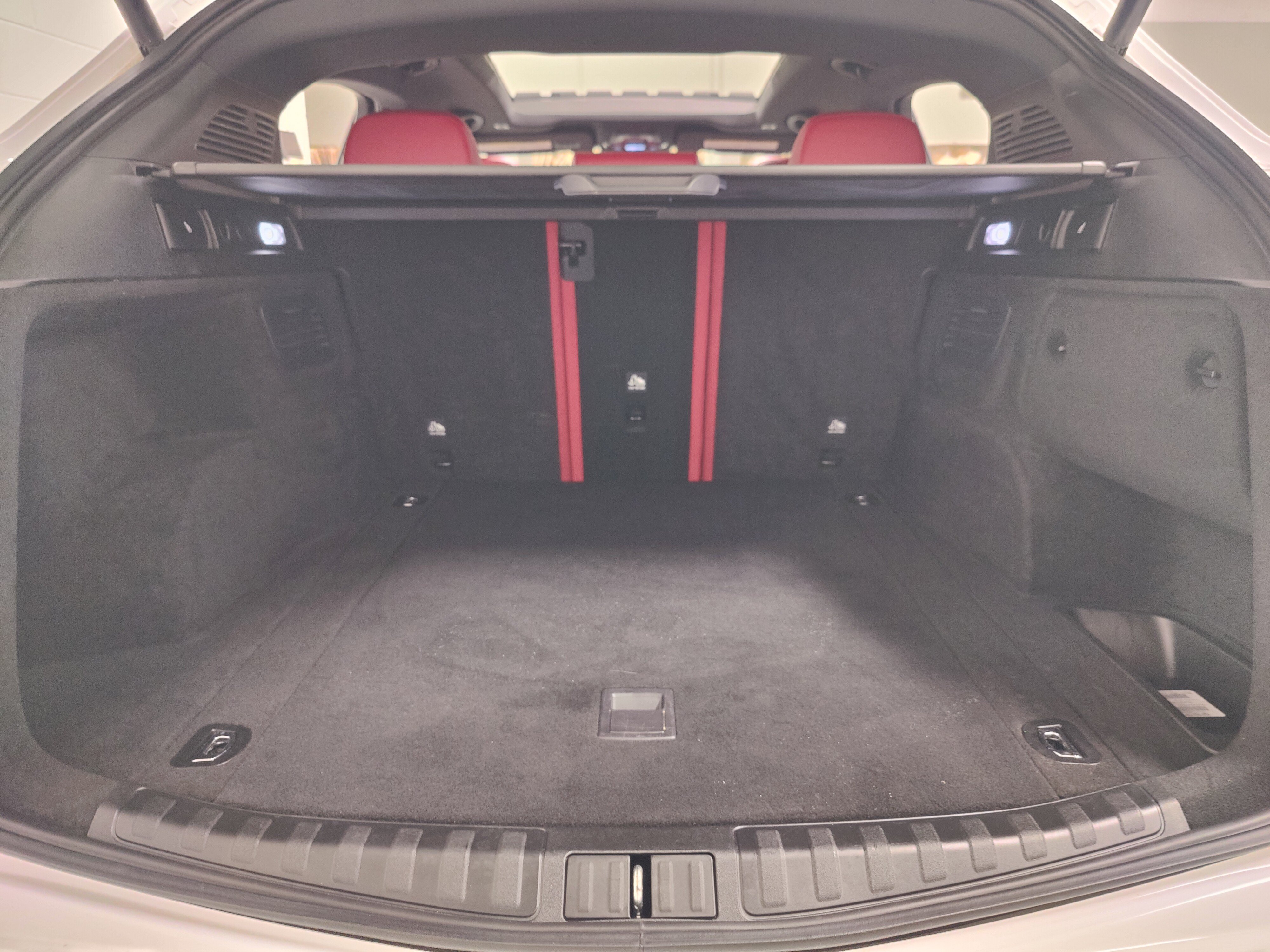Certified 2023 Alfa Romeo Stelvio Veloce AWD/4WD image 13