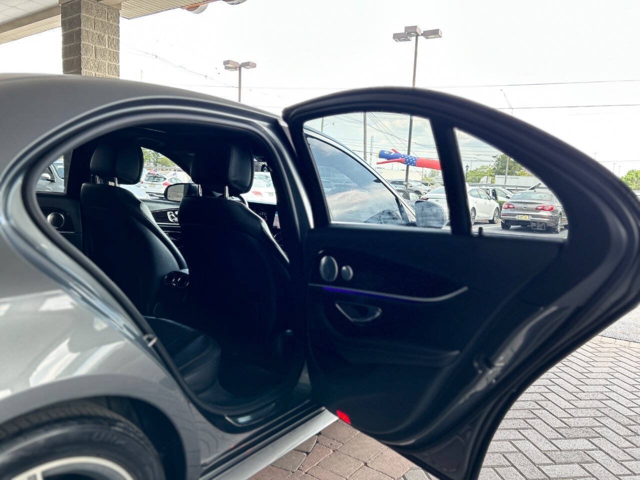 Used 2017 Mercedes-Benz E 300 4MATIC image 45