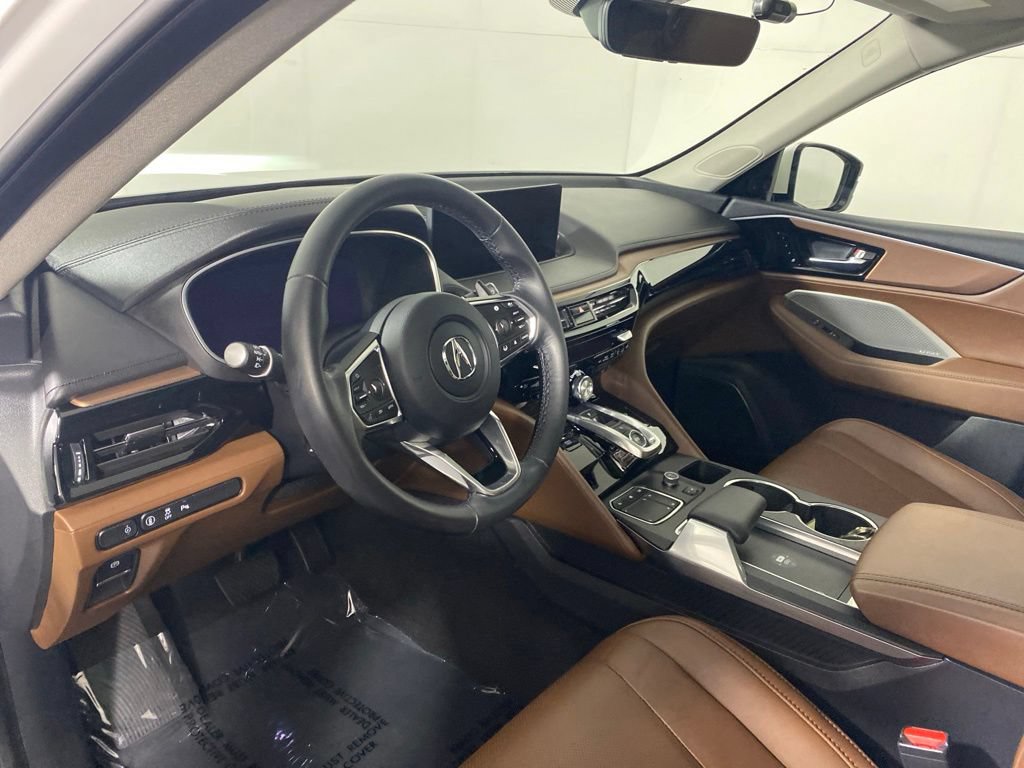 Used 2023 Acura MDX w/ Technology Package AWD/4WD image 12