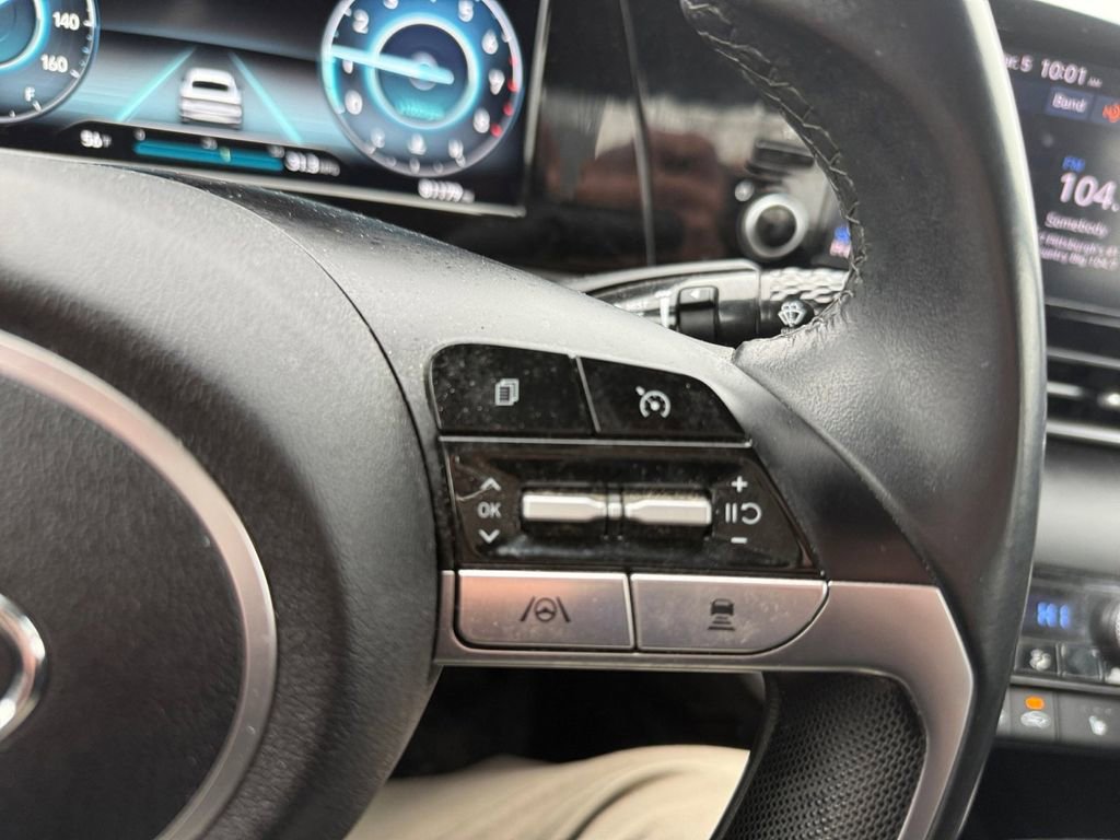 Used 2022 Hyundai Elantra SEL w/ Convenience + Premium Package image 25