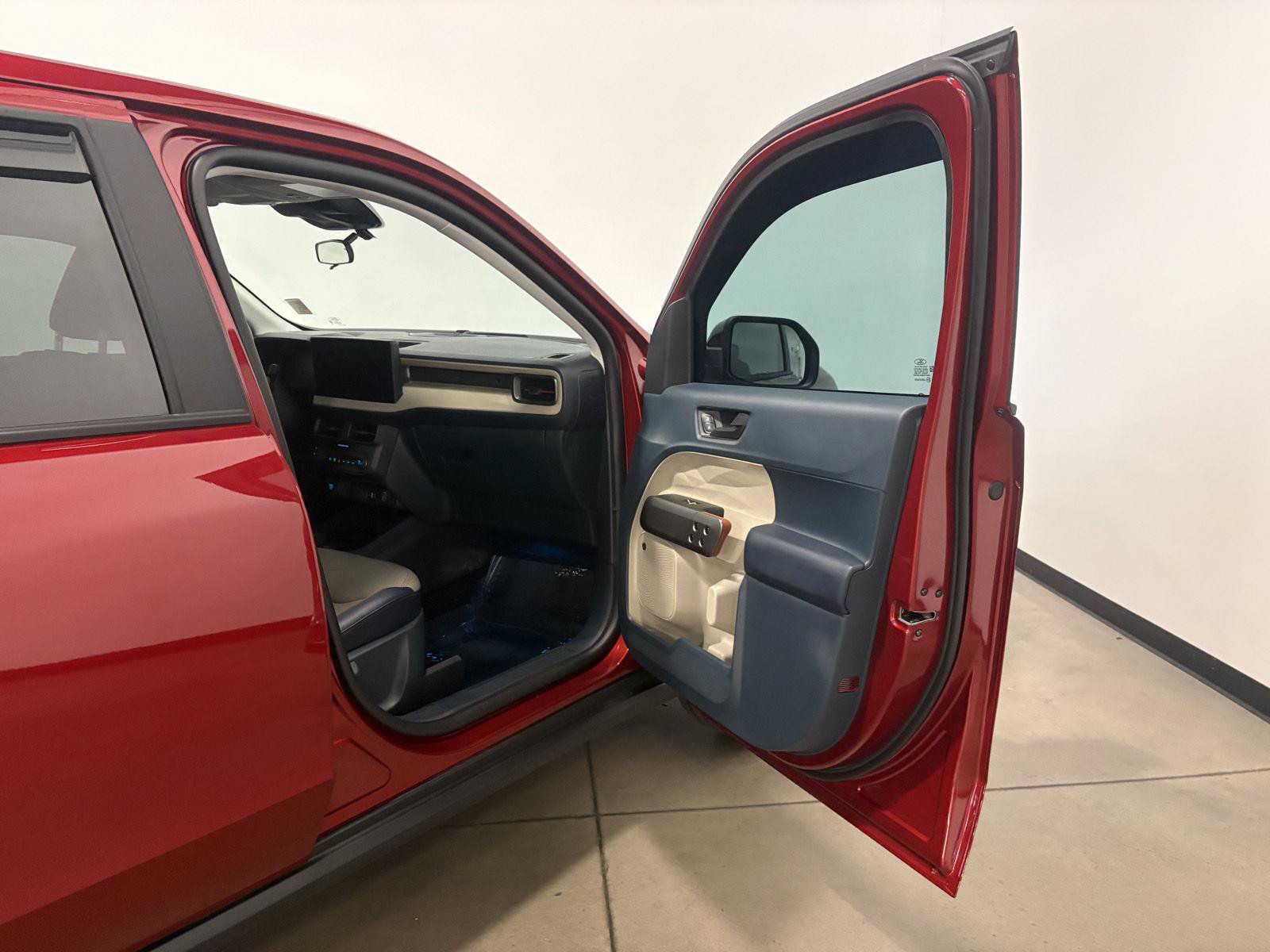 Used 2026 Ford Maverick Lariat AWD/4WD image 36