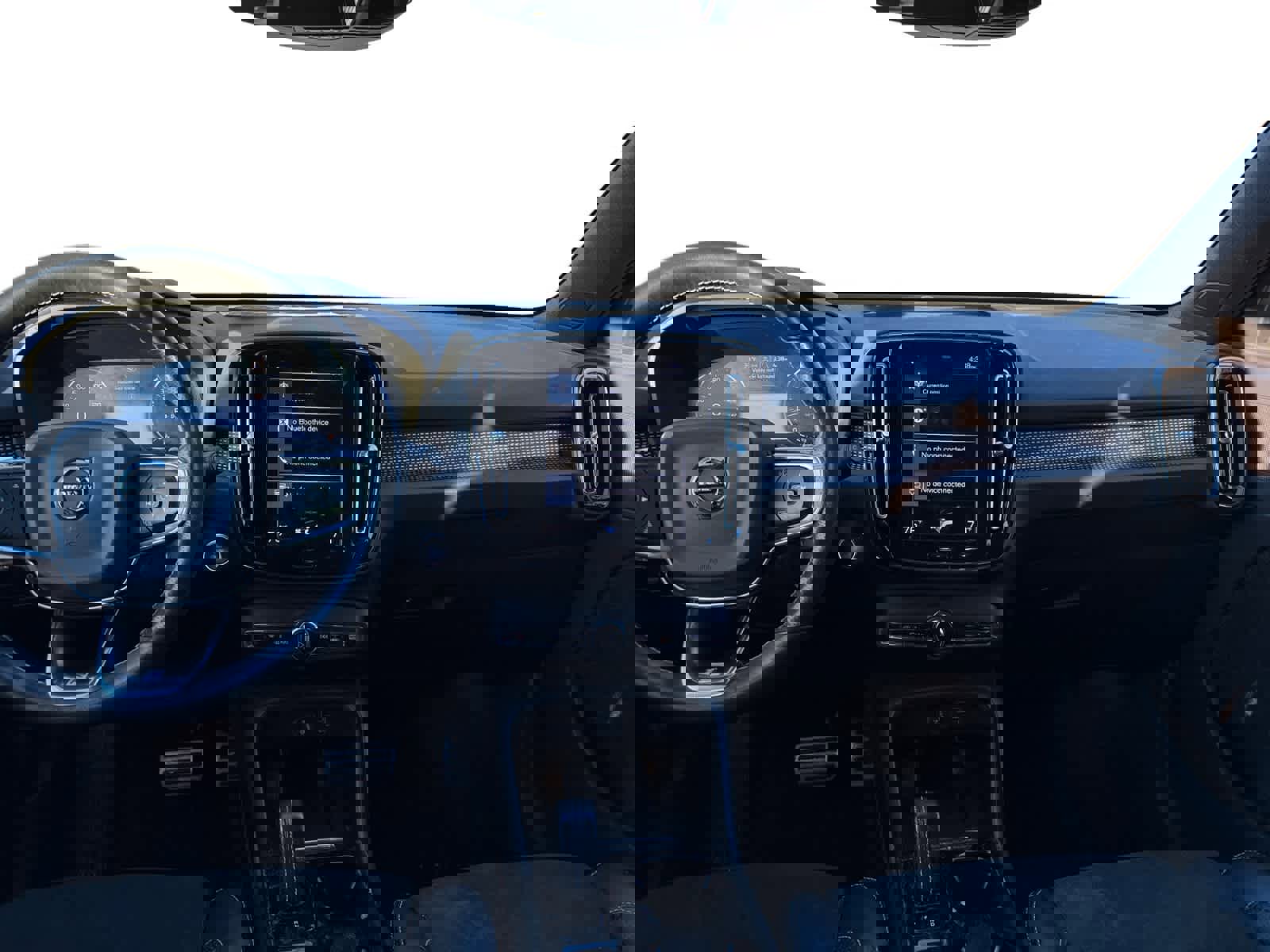 Used 2019 Volvo XC40 T5 R-Design image 13