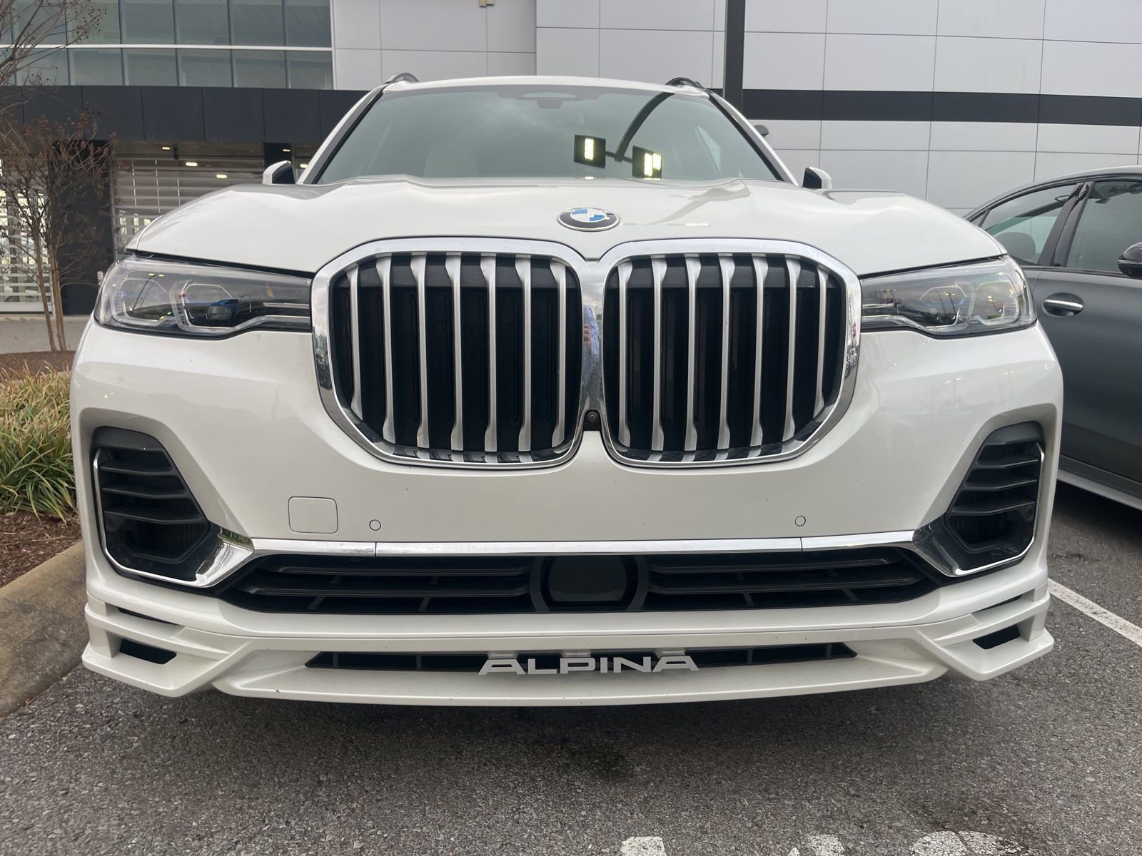 Used 2021 BMW ALPINA XB7 image 2