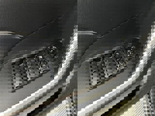 Used 2021 Toyota RAV4 LE image 24