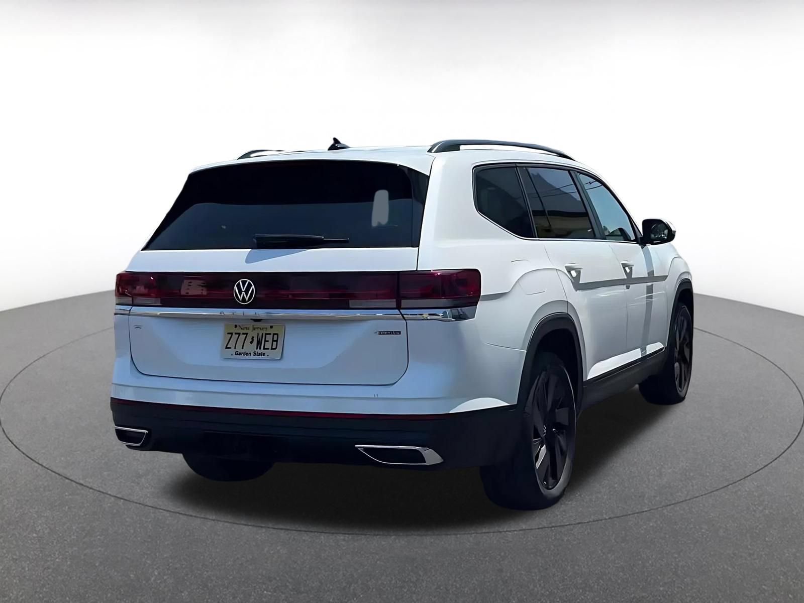 Used 2026 Volkswagen Atlas SE AWD/4WD image 11