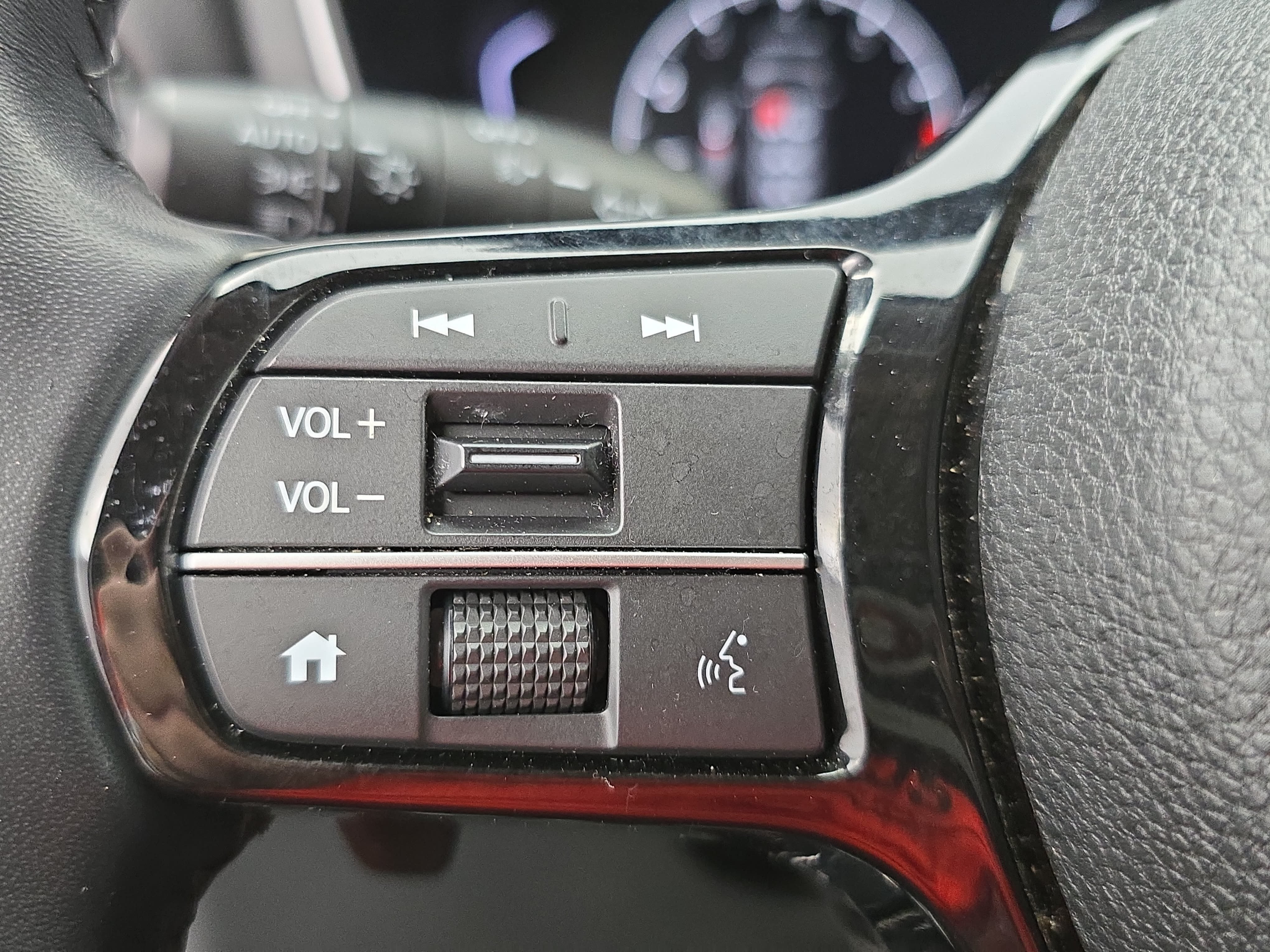 Certified 2024 Honda Pilot Touring image 18