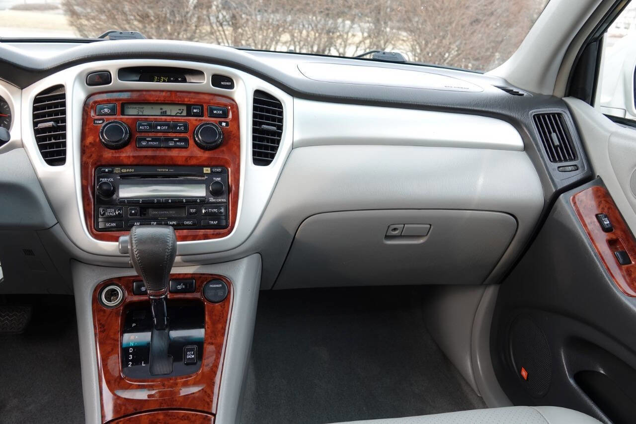 Used 2005 Toyota Highlander Limited AWD/4WD image 64