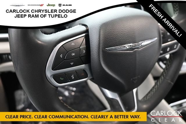 Used 2023 Chrysler Pacifica Limited FWD image 18