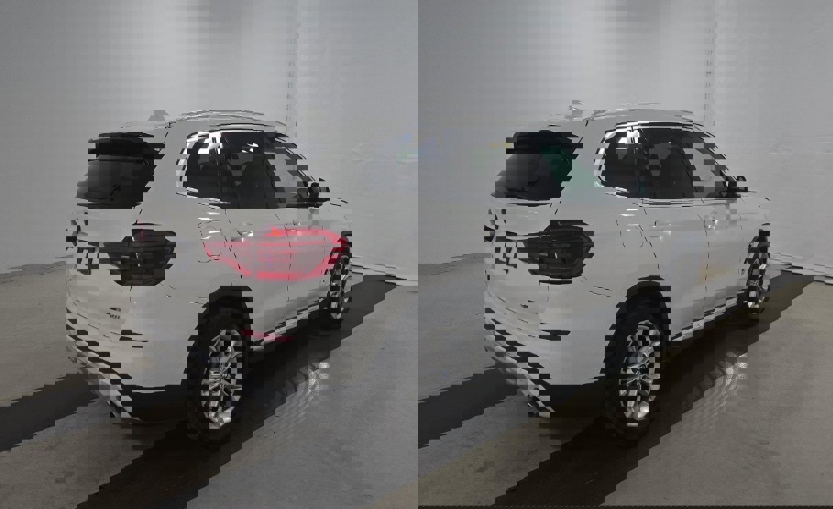 Used 2019 BMW X3 sDrive30i w/ Convenience Package image 14