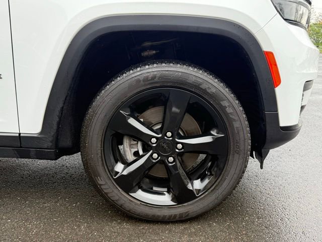 Certified 2024 Jeep Grand Cherokee L Altitude AWD/4WD image 22
